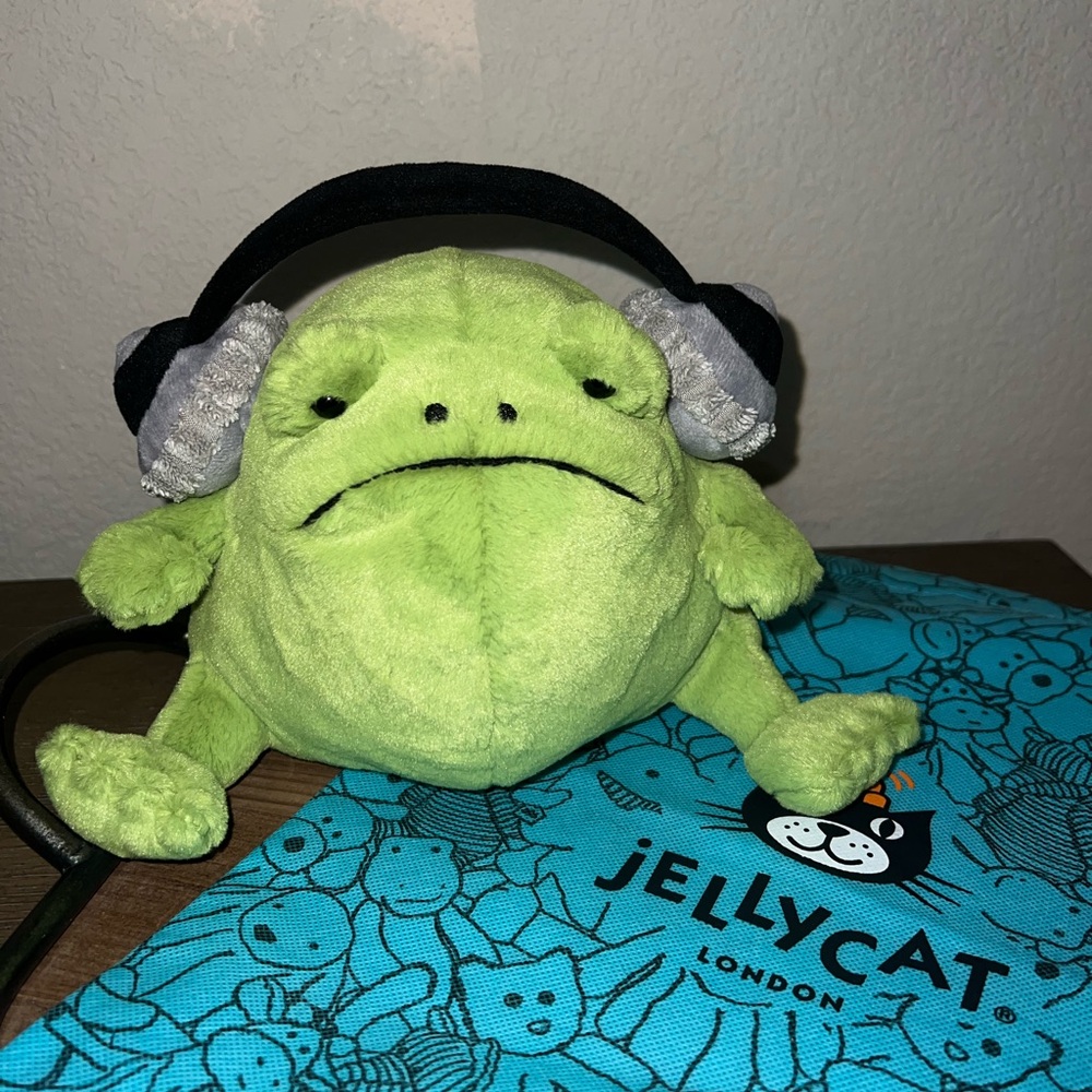 Jellycat Ricky Rain Frog Headphones NWT